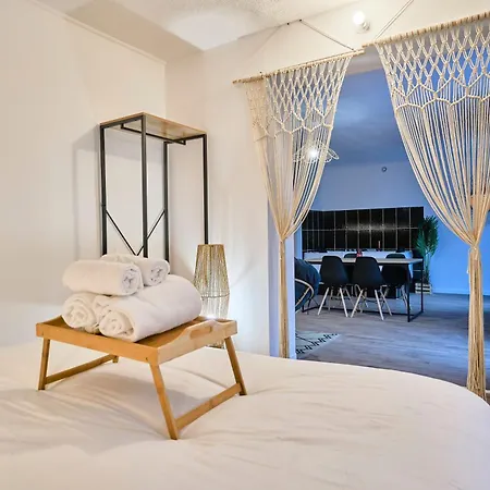 Апартаменты Ng Suitehome - Lille I Barbieux I Montesquieu - Balneo - Netflix - Wifi - Jardin Рубе