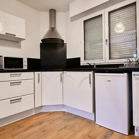 Апартаменты Ng Suitehome - Lille I Barbieux I Montesquieu - Balneo - Netflix - Wifi - Jardin *