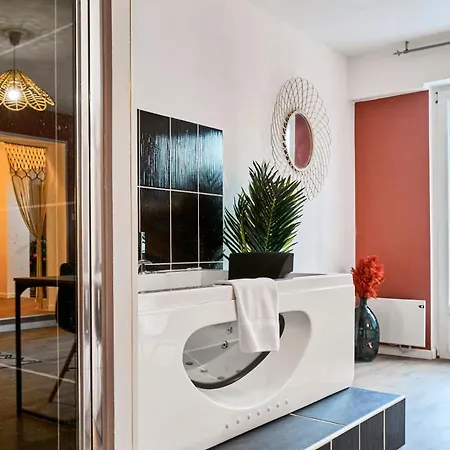 Ng Suitehome - Lille I Barbieux I Montesquieu - Balneo - Netflix - Wifi - Jardin * Рубе